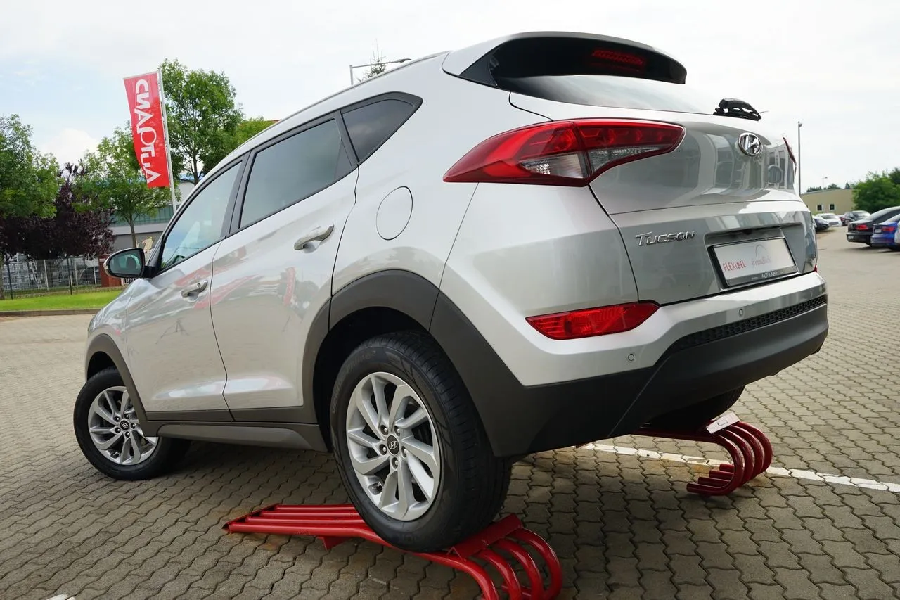 Hyundai Tucson 1.6 GDI 2-Zonen-Klima...  Image 3