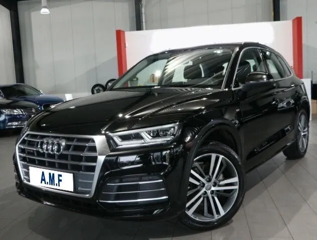 AUDI Q5 40 TDI quattro S tronic Sport Image 1